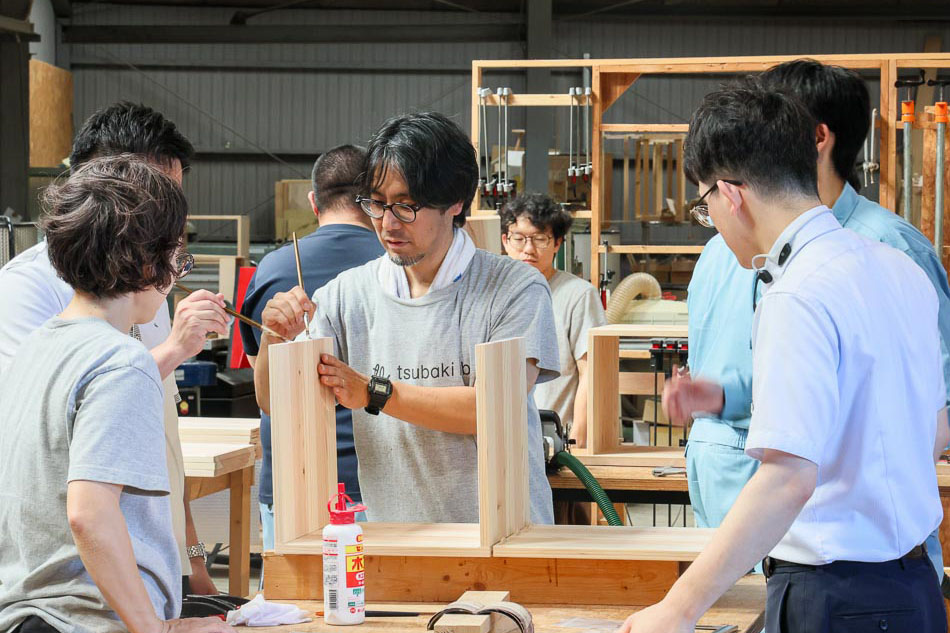 リファインホールディングス もくわく 木製品製造 ツバキラボ