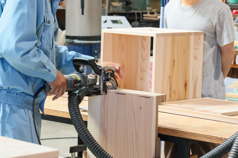 リファインホールディングス もくわく 木製品製造 ツバキラボ