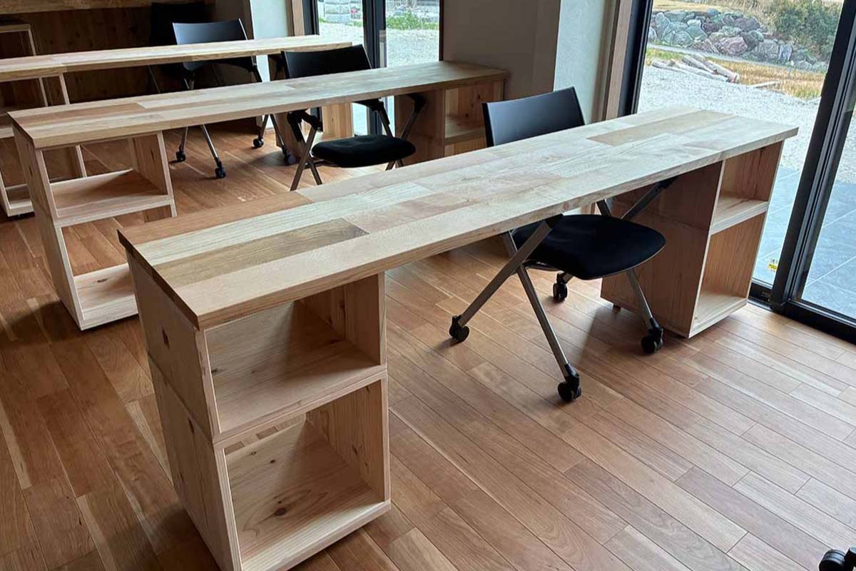 リファインホールディングス もくわく 木製品製造 ツバキラボ